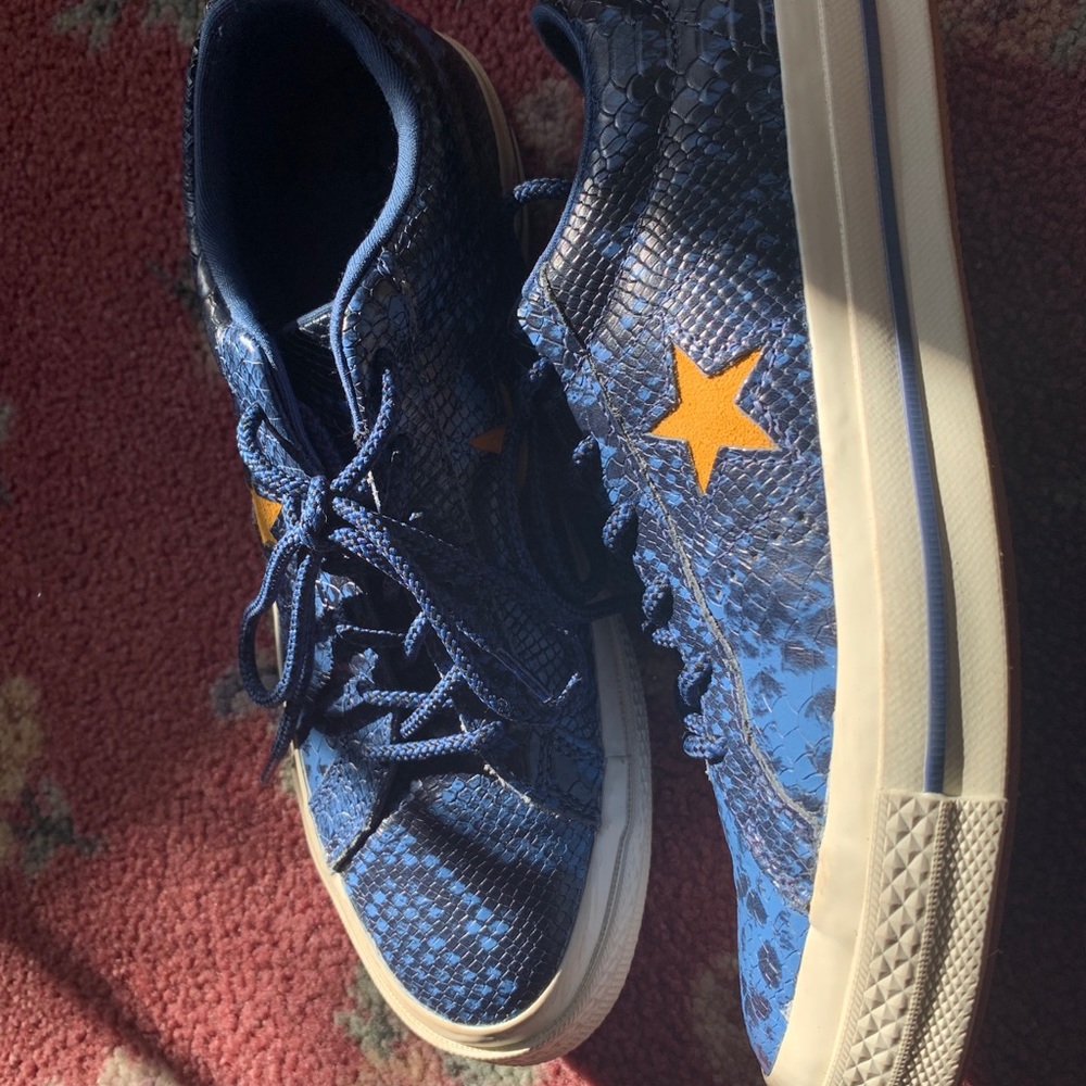 Converse - Picture 4 of 5